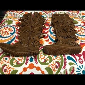 Minnetonka knee high Fringed Moccasins Boot